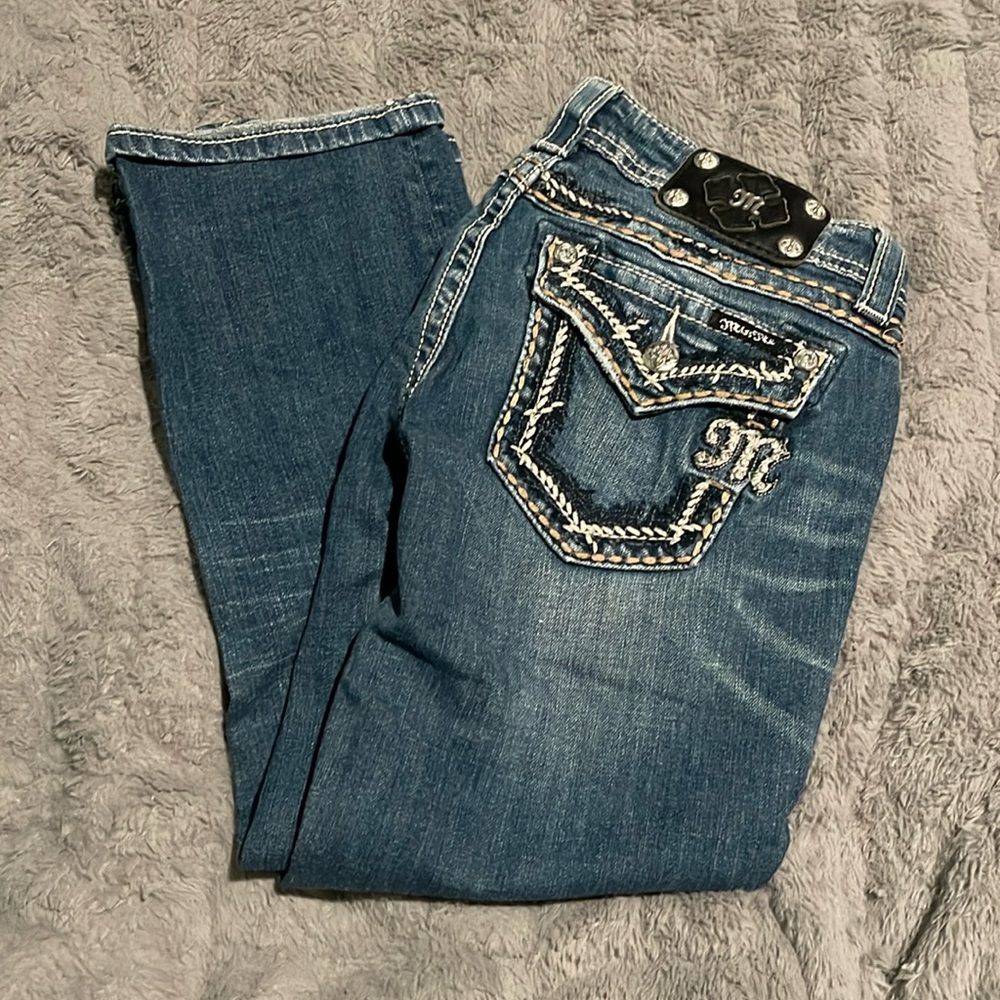 Miss Me size 28 cropped